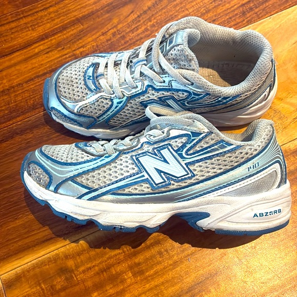 New Balance 740 Athletic Kids Shoes ✨ - Picture 5 of 13